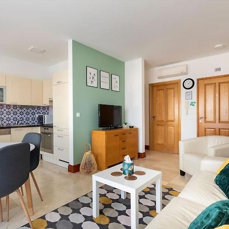 Seaesta Apartment Pool And Beach Slatine Εξωτερικό φωτογραφία